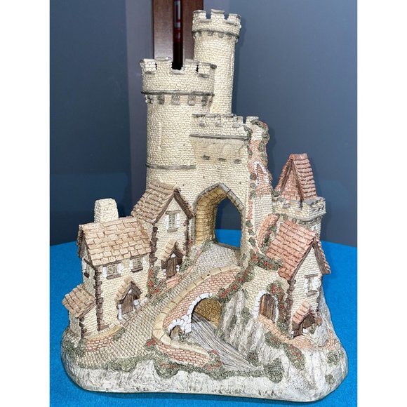 David Winter Cottages Landowners Collection CASTLE GATE 1984 Limited Edition EUC - Picture 1 of 8
